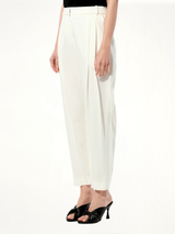 Pants in White