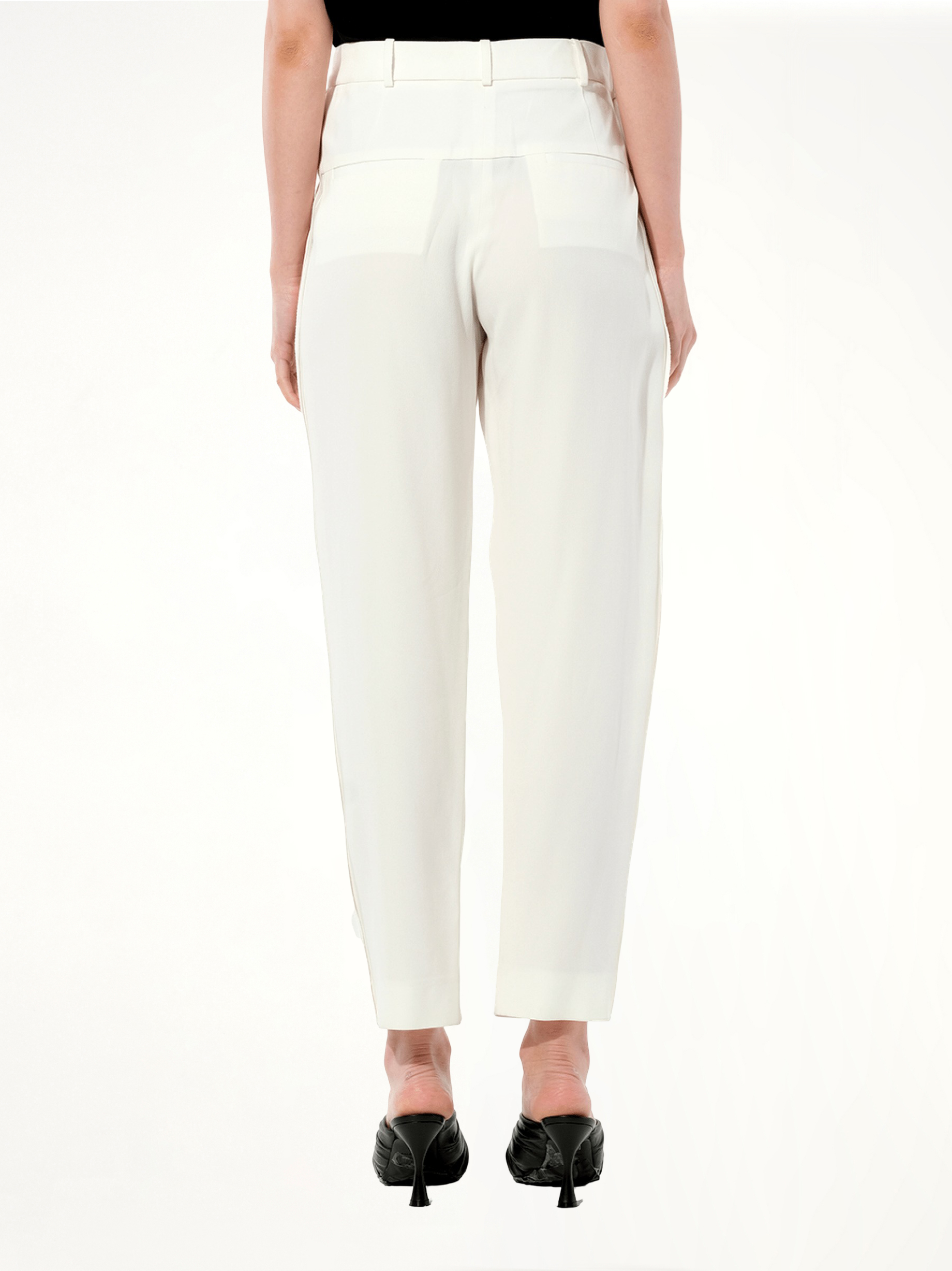 Pants in White