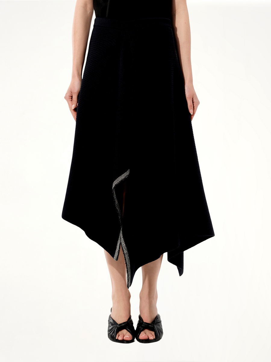 Skirt in Black