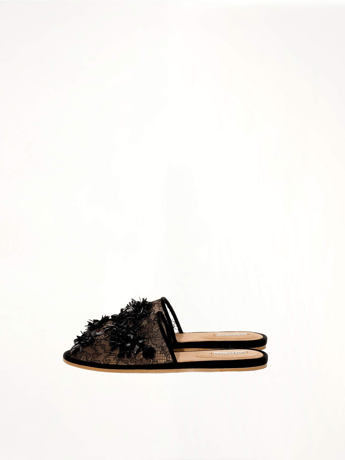 Scarpa D.Fleurs Shoes in Black Side View | BALENCIAGA