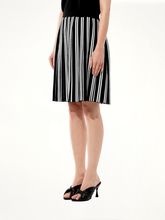 Graph Skirt in Black/White