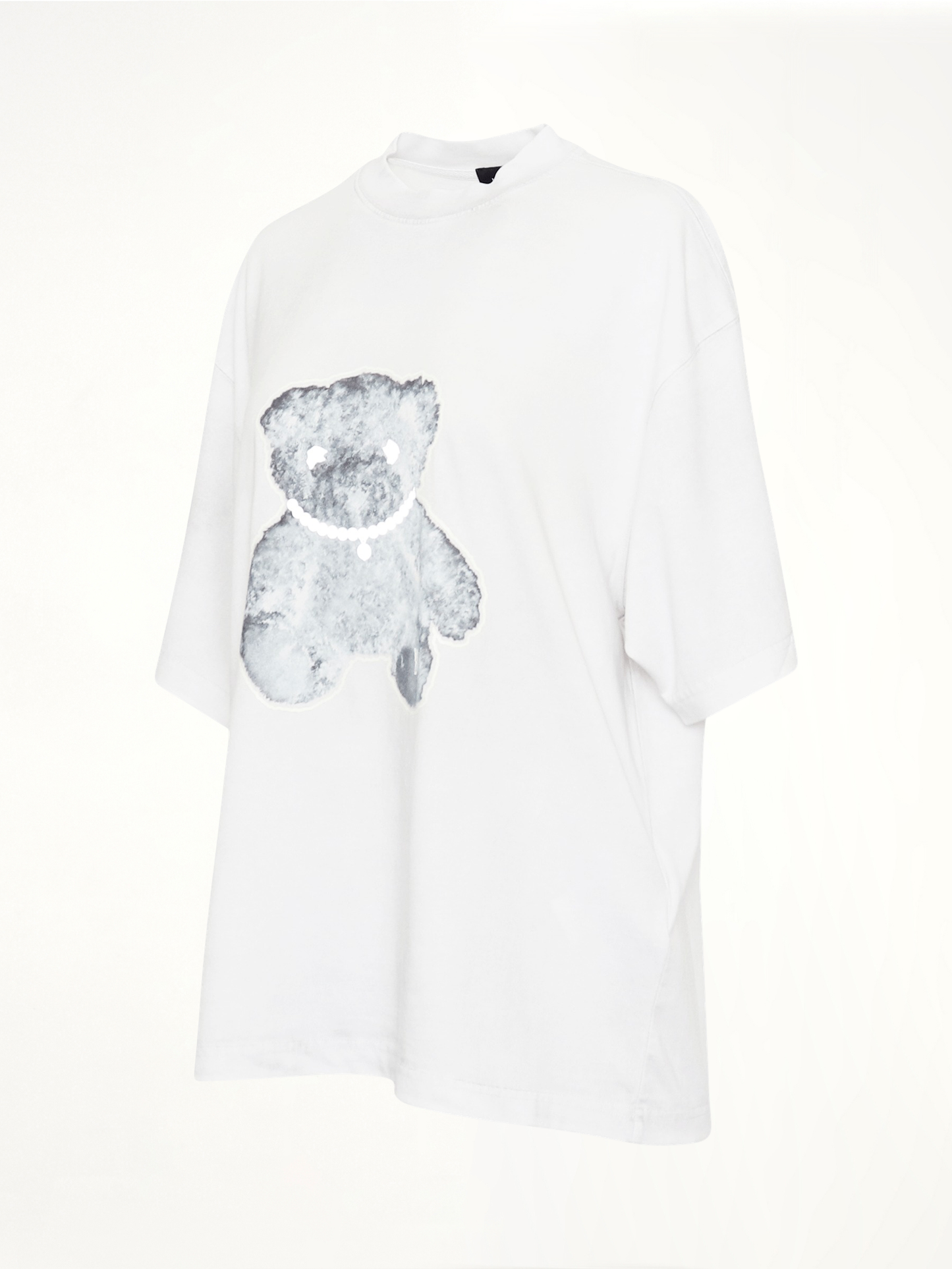 Pearl Necklace Teddy T-Shirt in White