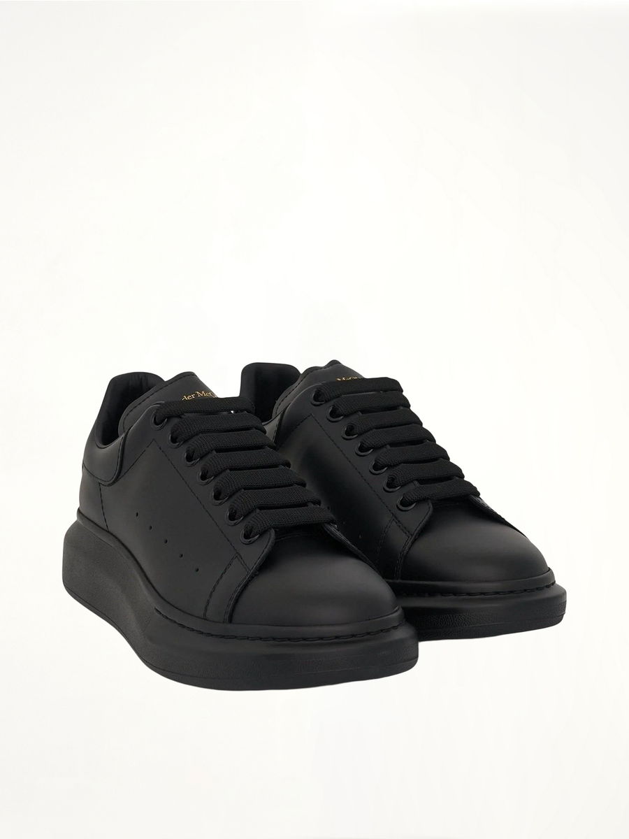 Larry Oversized Rubber Sneaker in Black Front View | ALEXANDER MCQUEEN