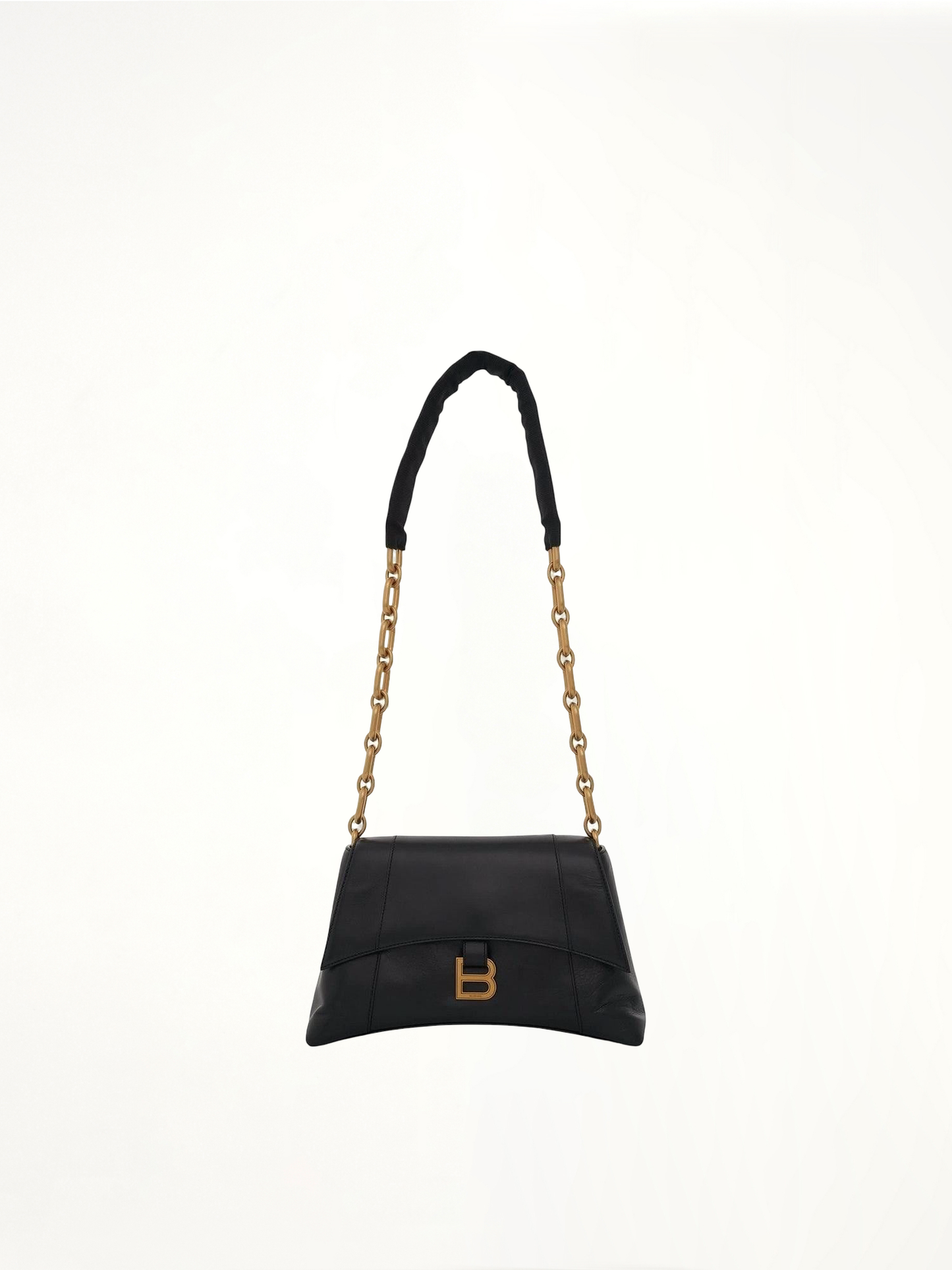 Downtown Small Shoulder Bag with Chain in Black
