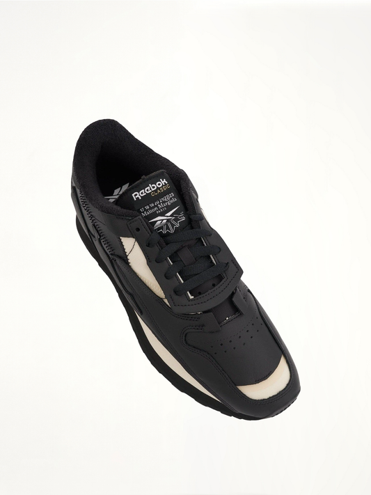 Maison Margiela x Reebok Sneakers in Black