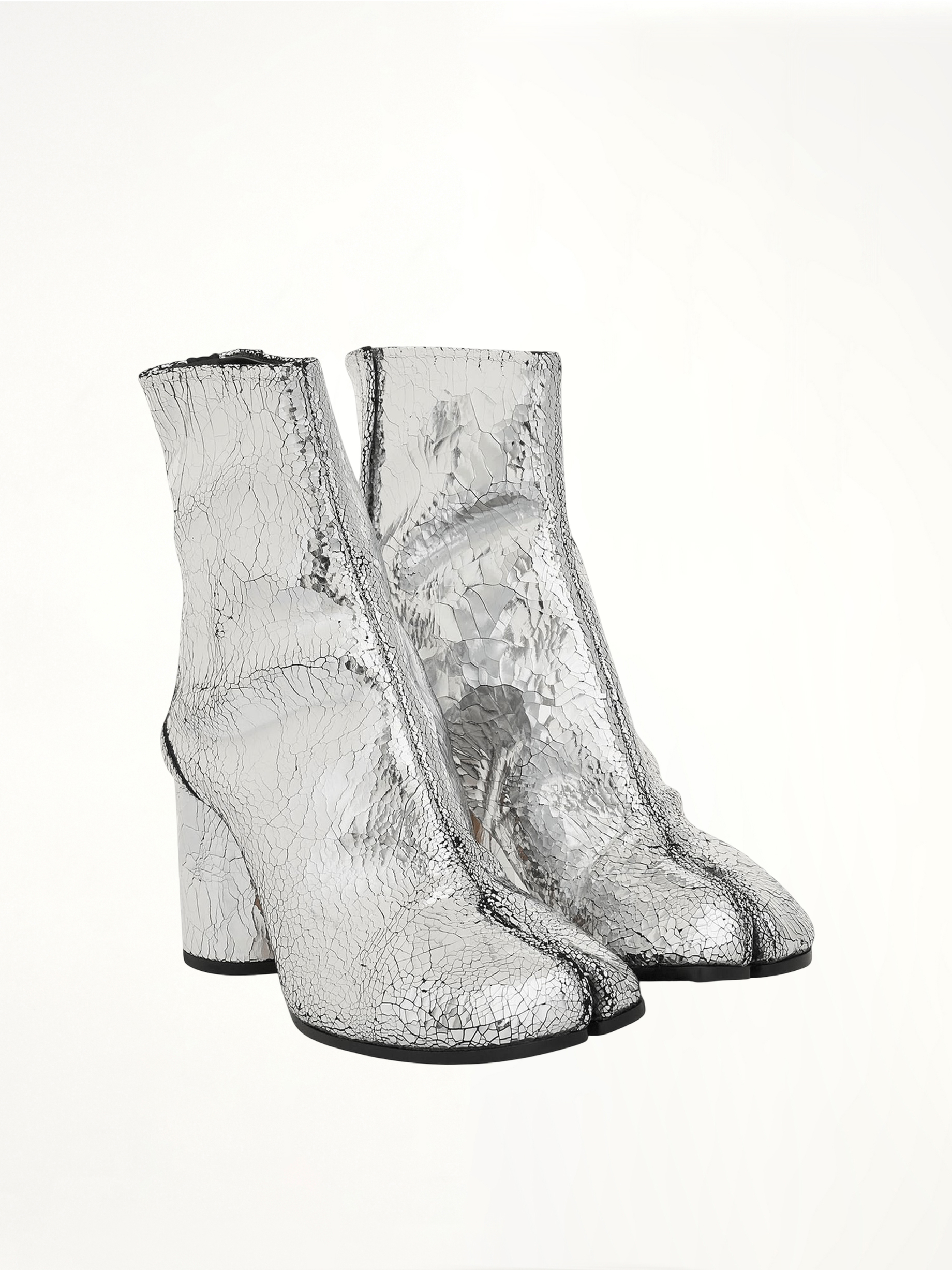 Tabi Mirror Ankle Boots 8cm in Silver Front View | MAISON MARGIELA