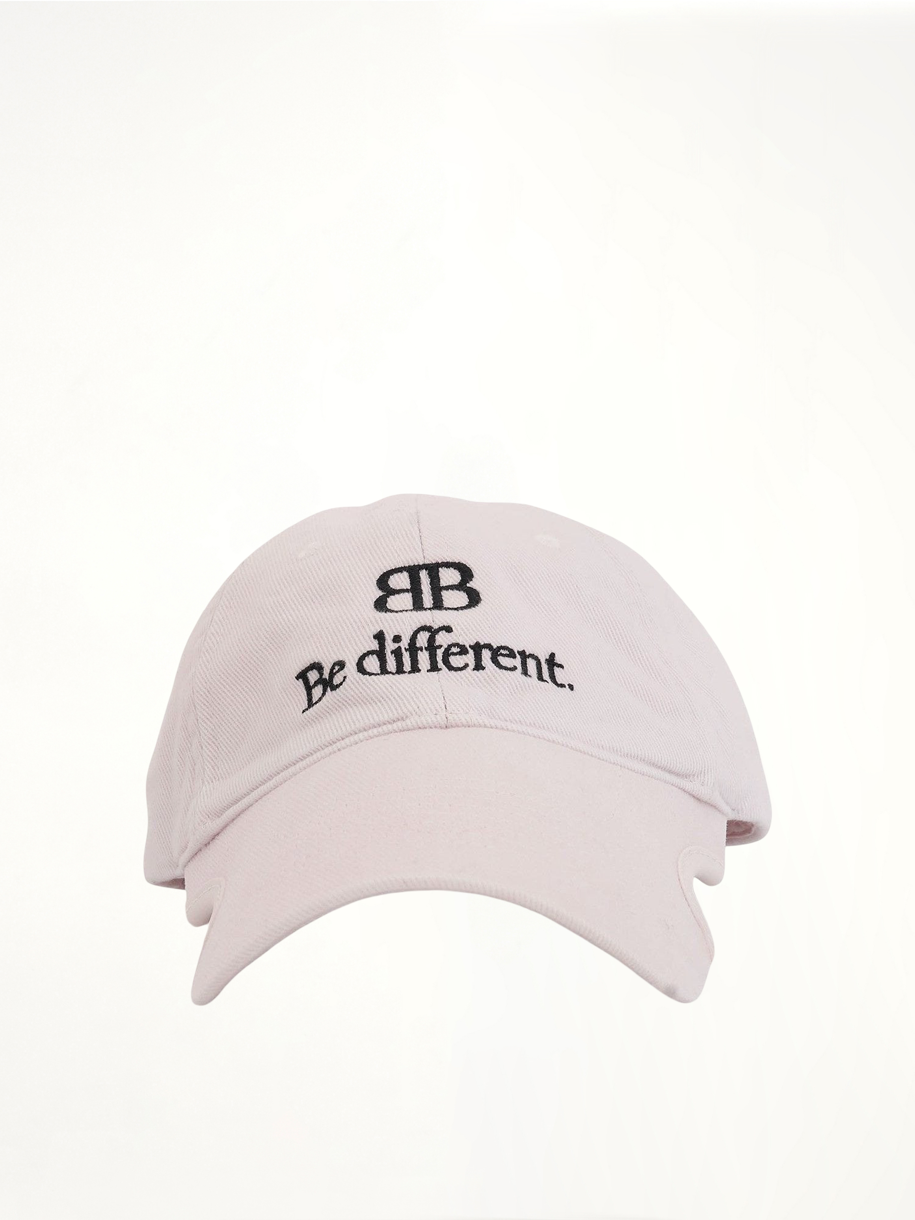 Be Different Cap in Ecru/Black