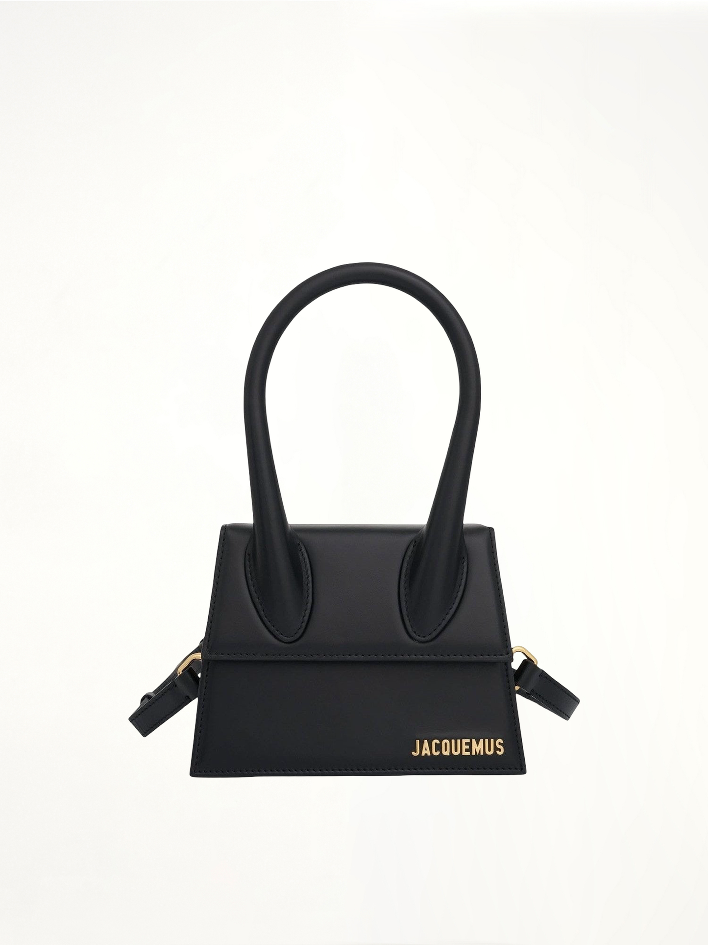 Le Chiquito Moyen Leather Bag in Black
