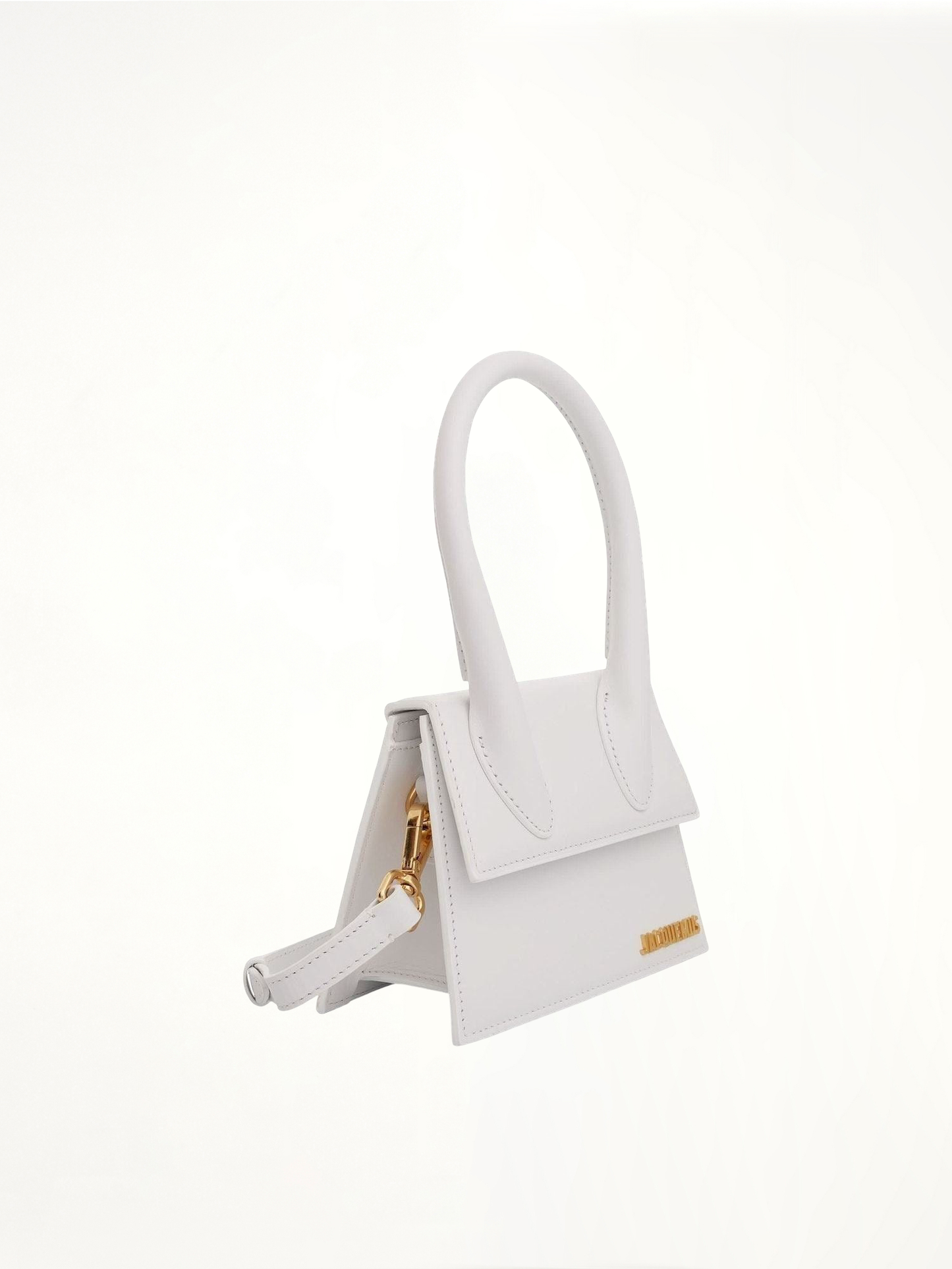 Le Chiquito Moyen Leather Bag in White