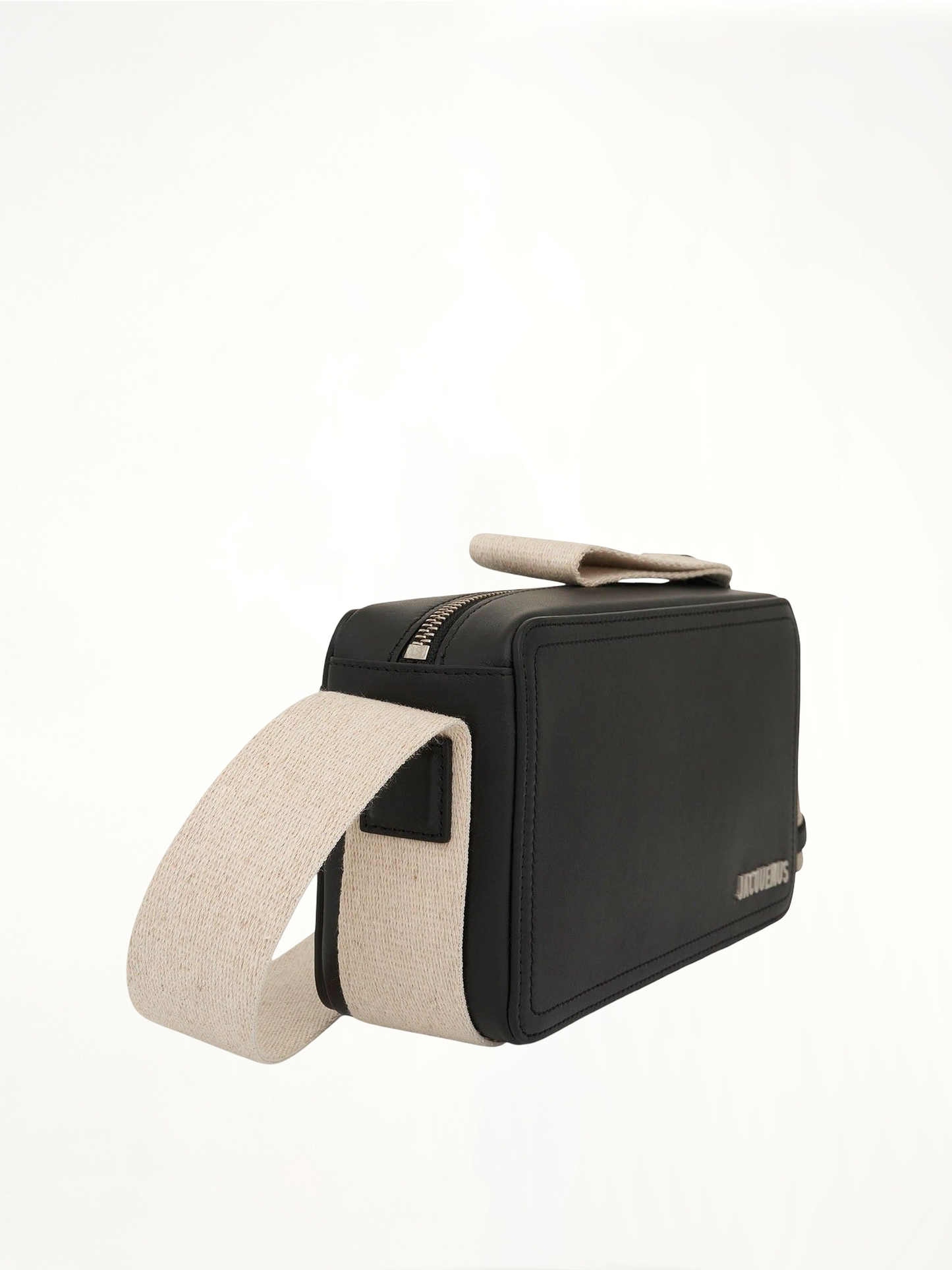 Le Cuerda Horizontal Leather Bag in Black