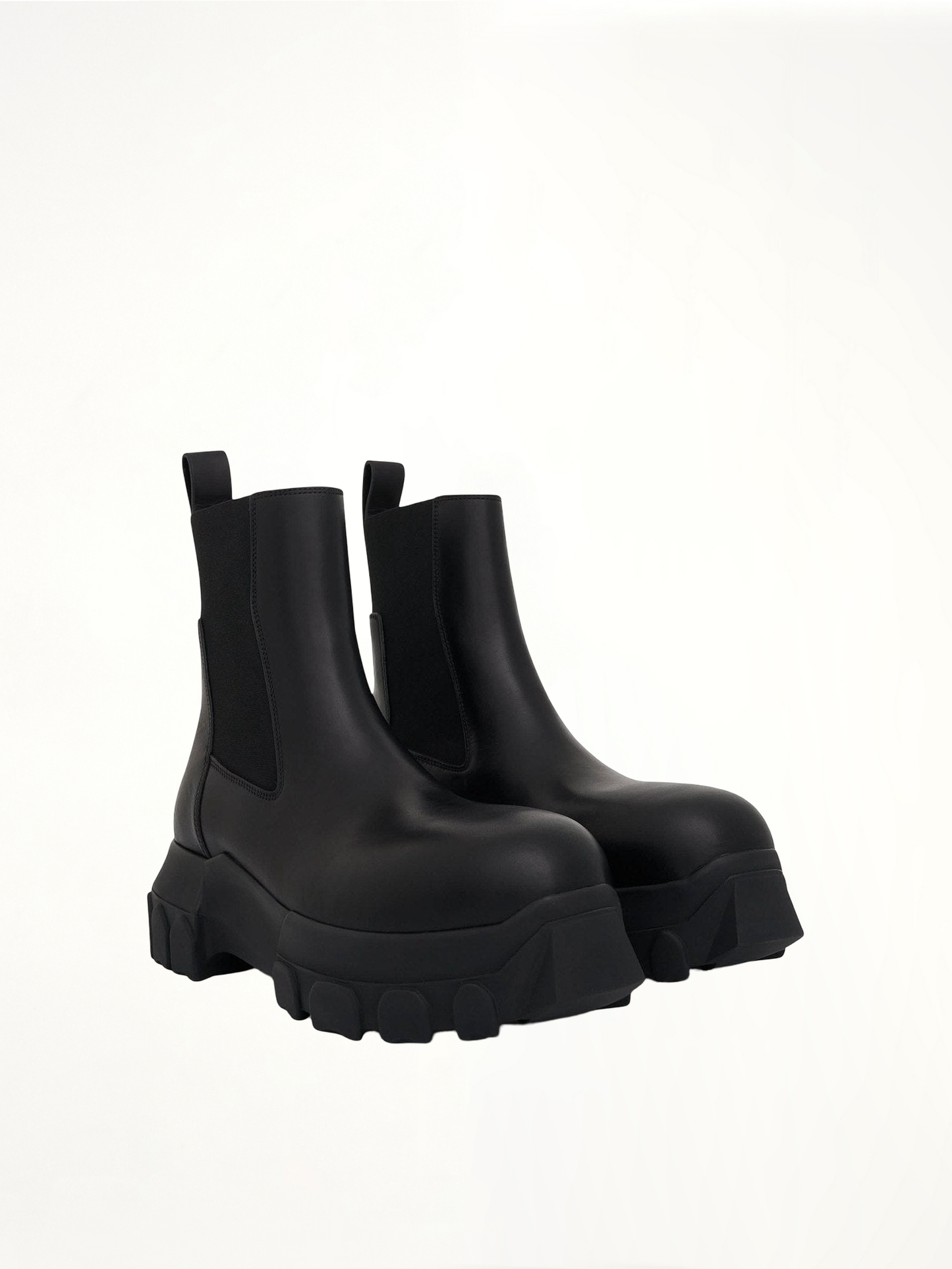 Beatle Bozo Tractor Leather Boots in Black