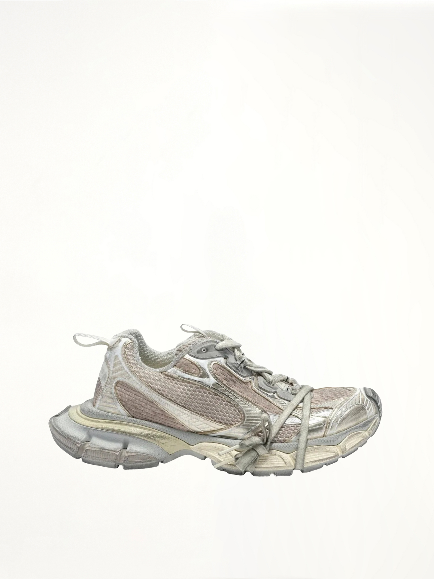 3XL Sneaker in Eggshell