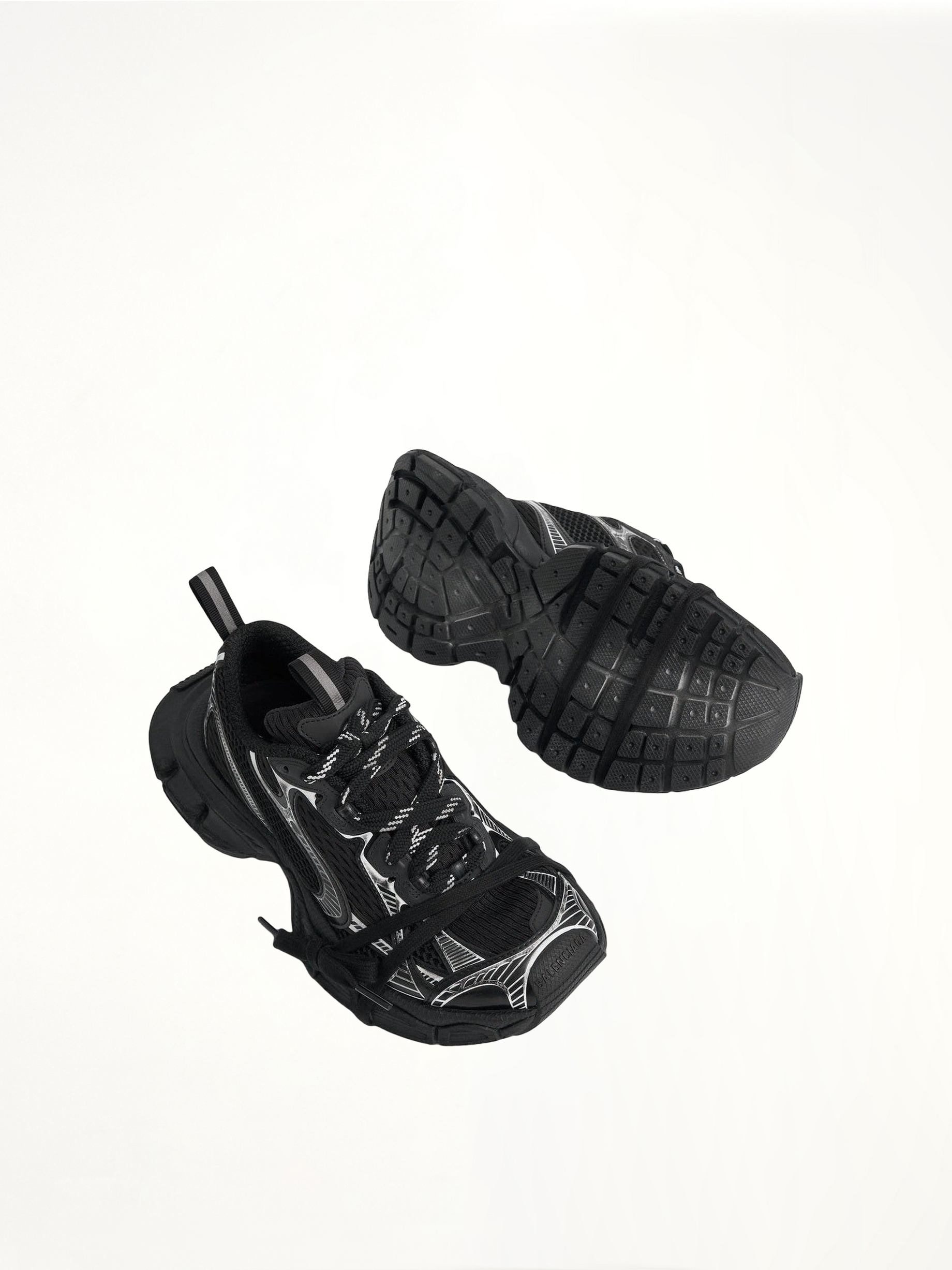 3XL Sneakers in Black/White Top View | BALENCIAGA