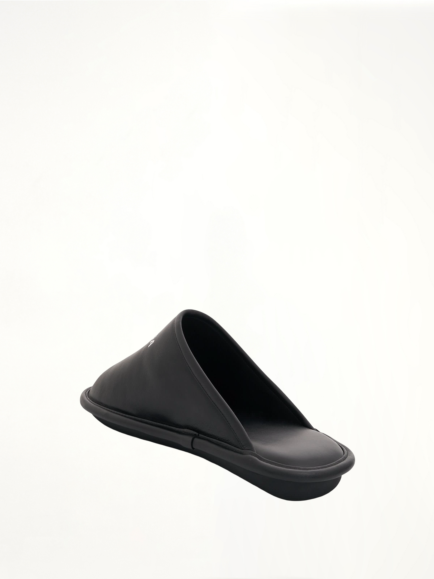 Home Slippers in Black/White