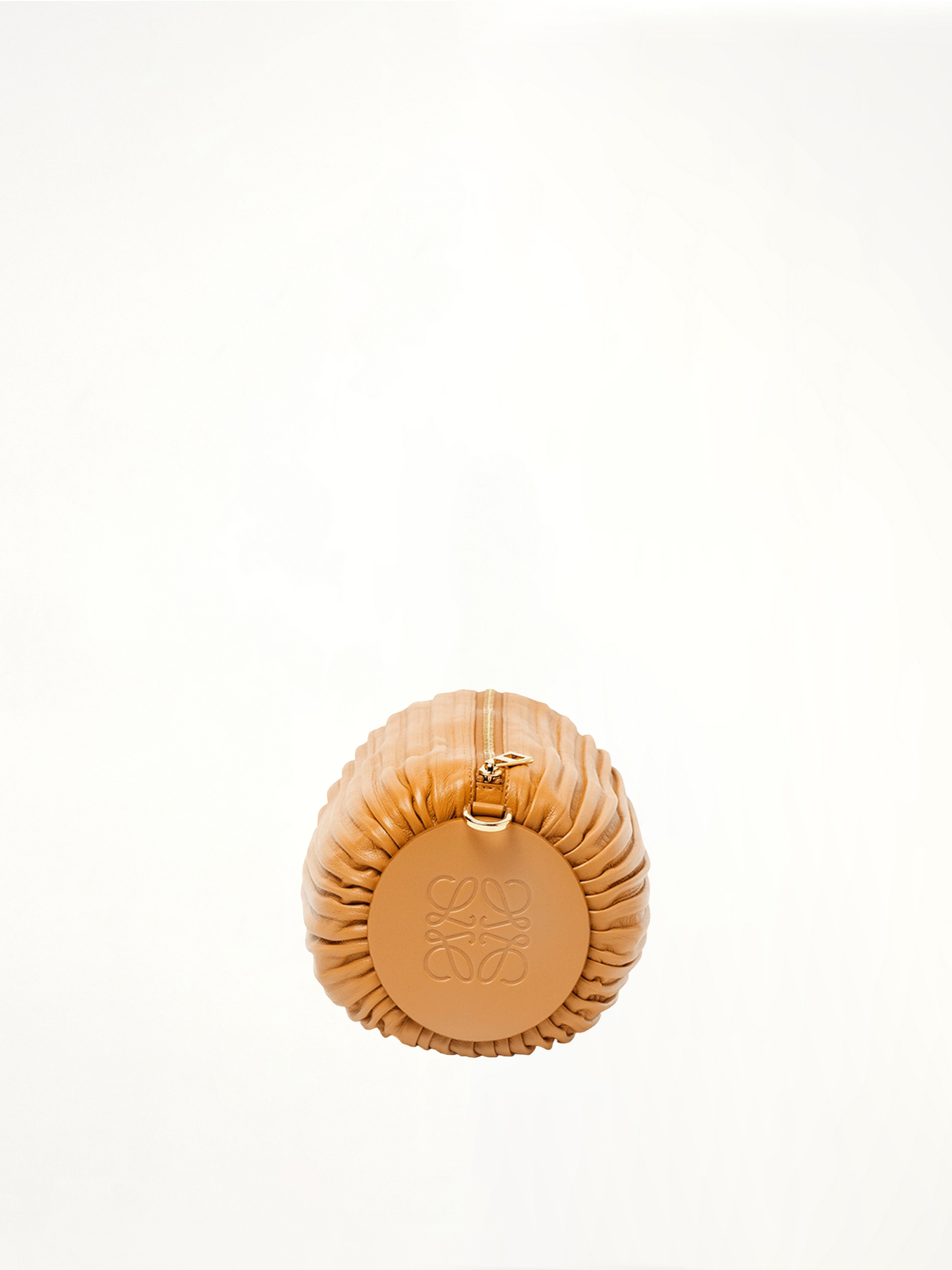 Bracelet Pouch in Pleated Nappa in Warm Desert