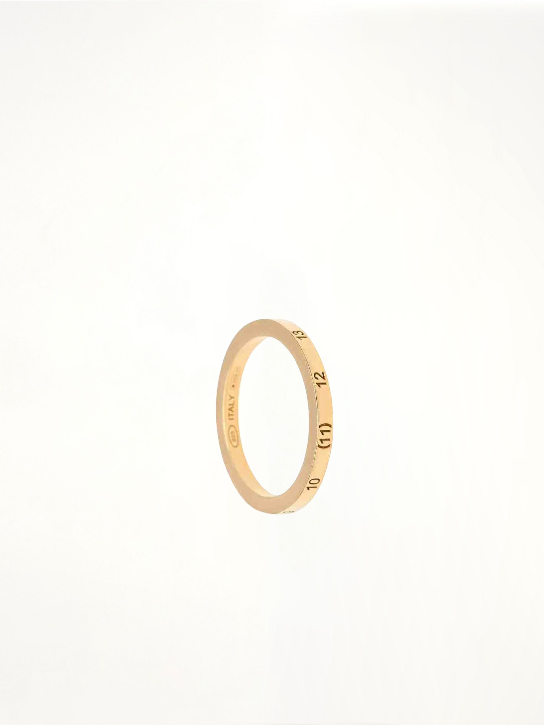 Numerical 2mm Ring in Yellow Gold