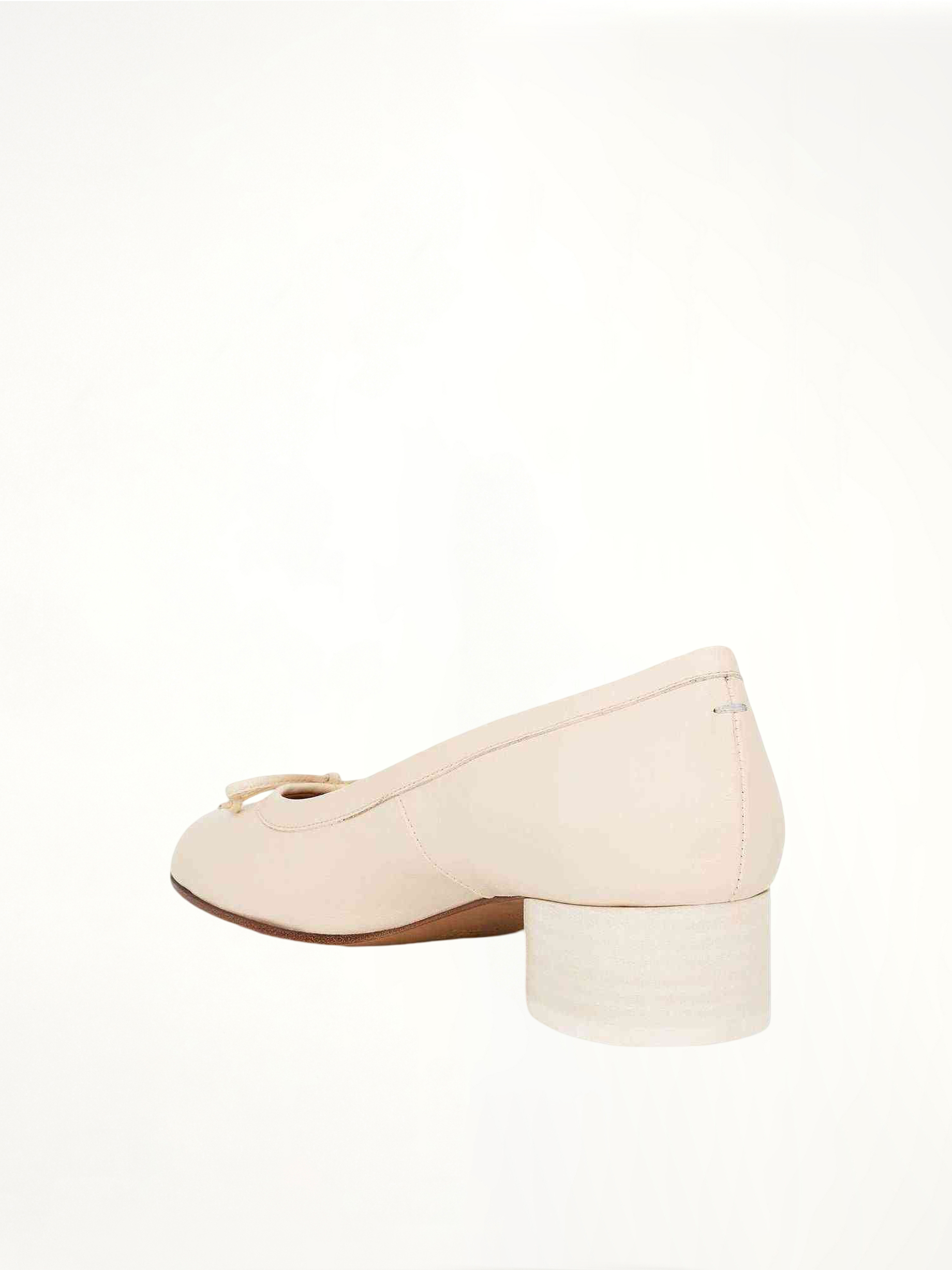 MAISON MARGIELA Tabi Ballerina 3cm Heel in White | MARAIS MAISON MARGIELA Tabi Ballerina 3cm Heel in White | MARAIS
