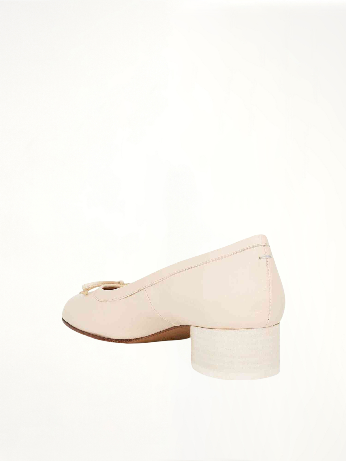 Tabi Ballerina 3cm Heel in White Back View | MAISON MARGIELA