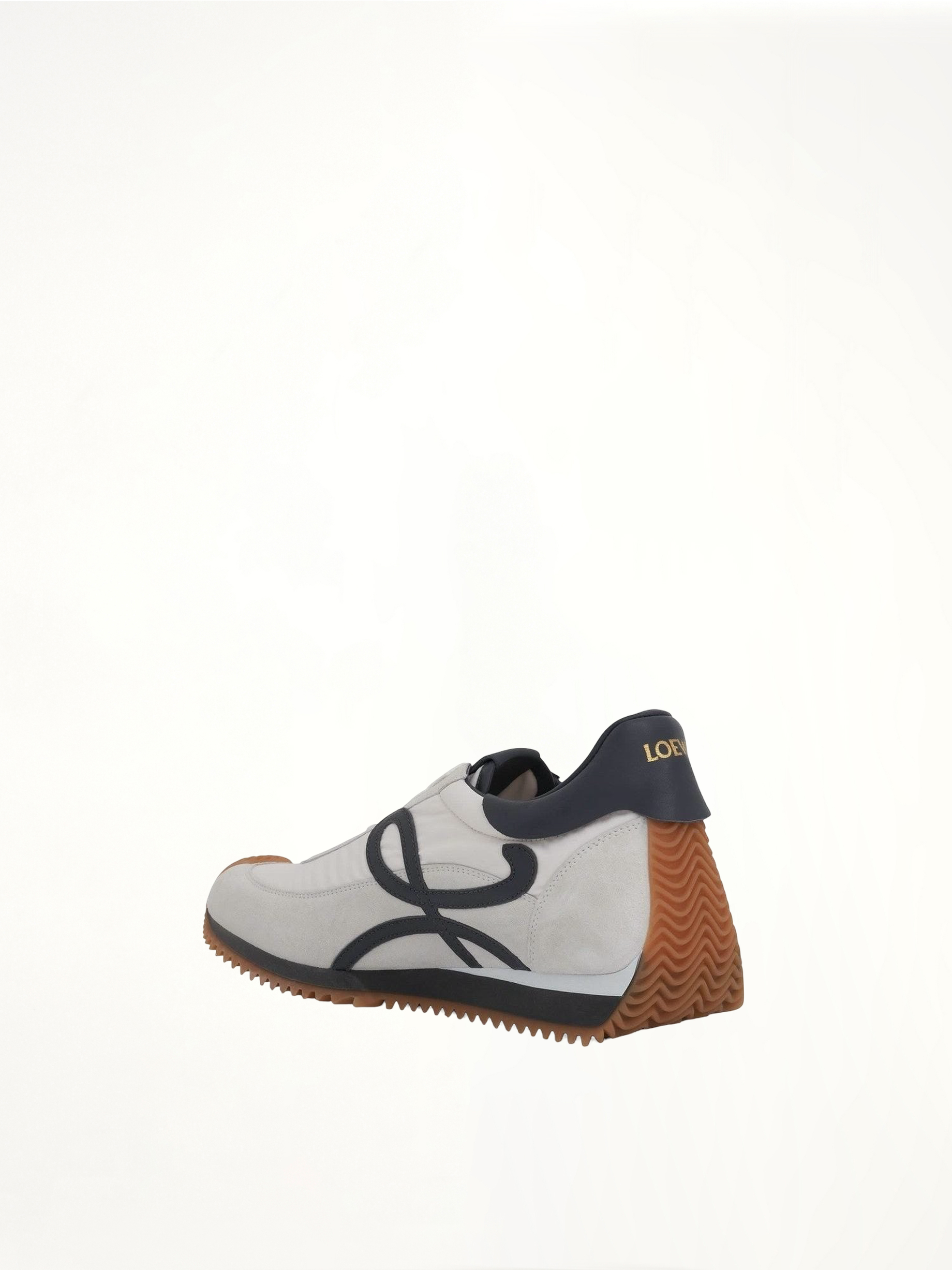 Flow Runner in Blue Anthracite/White Top View | LOEWE