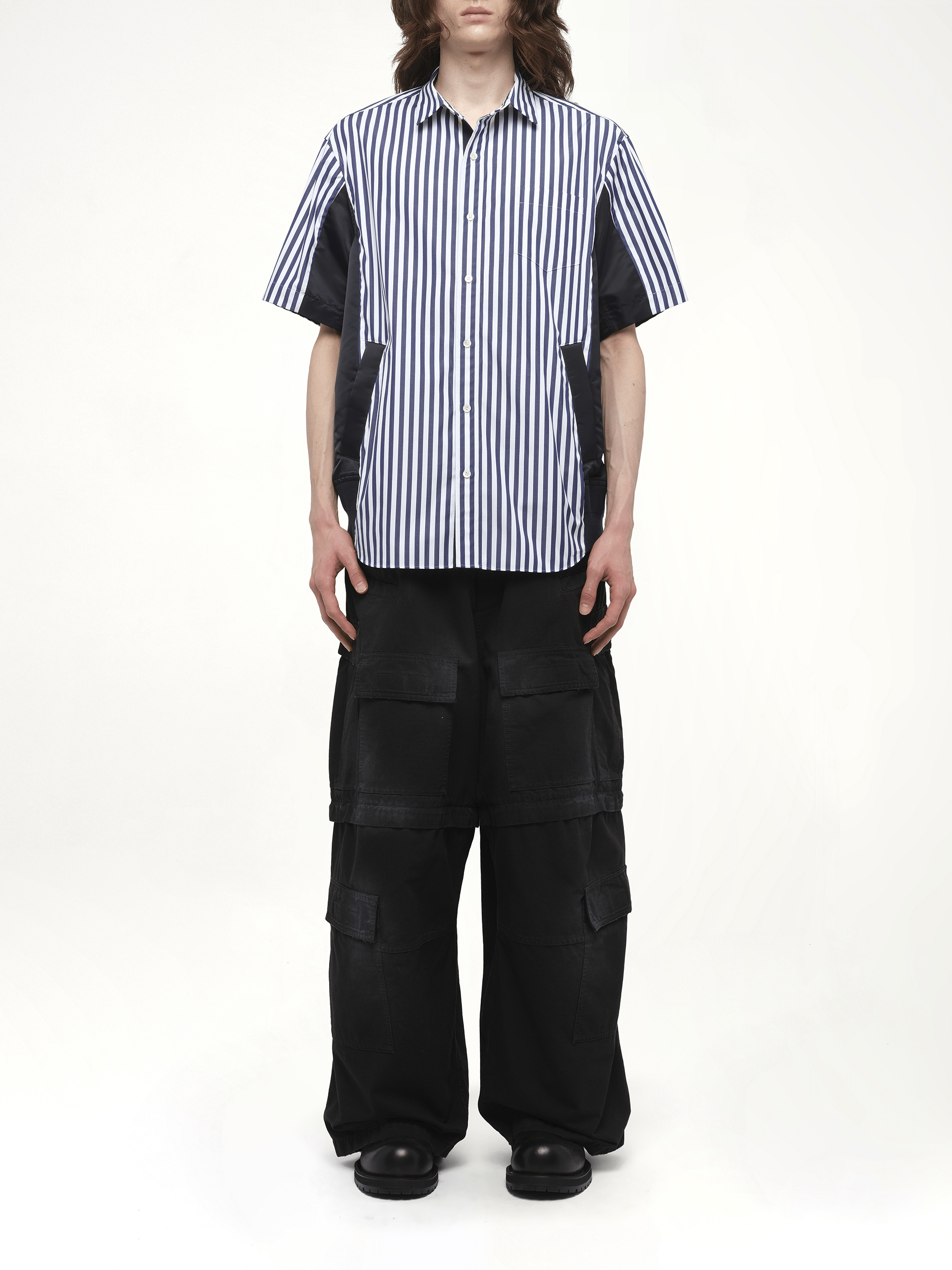 SACAI - Mens Cotton Poplin Shirt in Navy Stripe/Navy |MARAIS SACAI - Mens Cotton Poplin Shirt in Navy Stripe/Navy |MARAIS