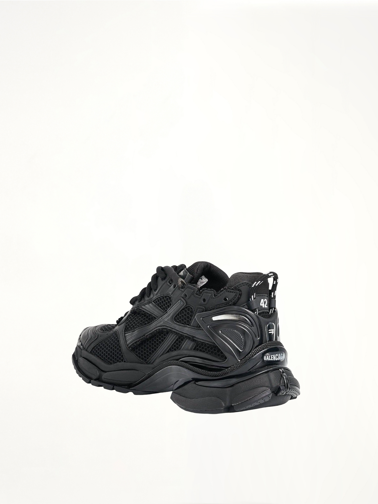 Runner Sneaker in Black Matt