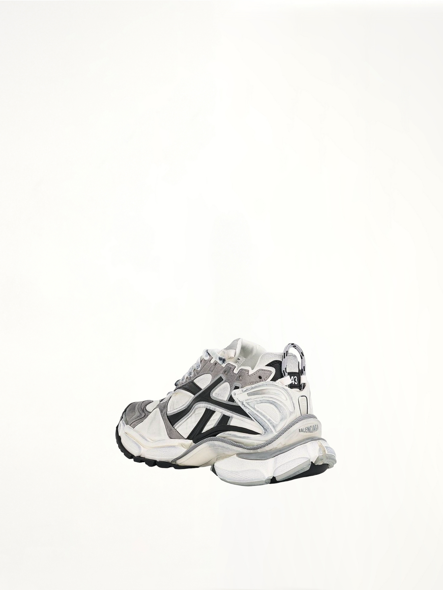 Runner Sneakers in Grey/White/Black