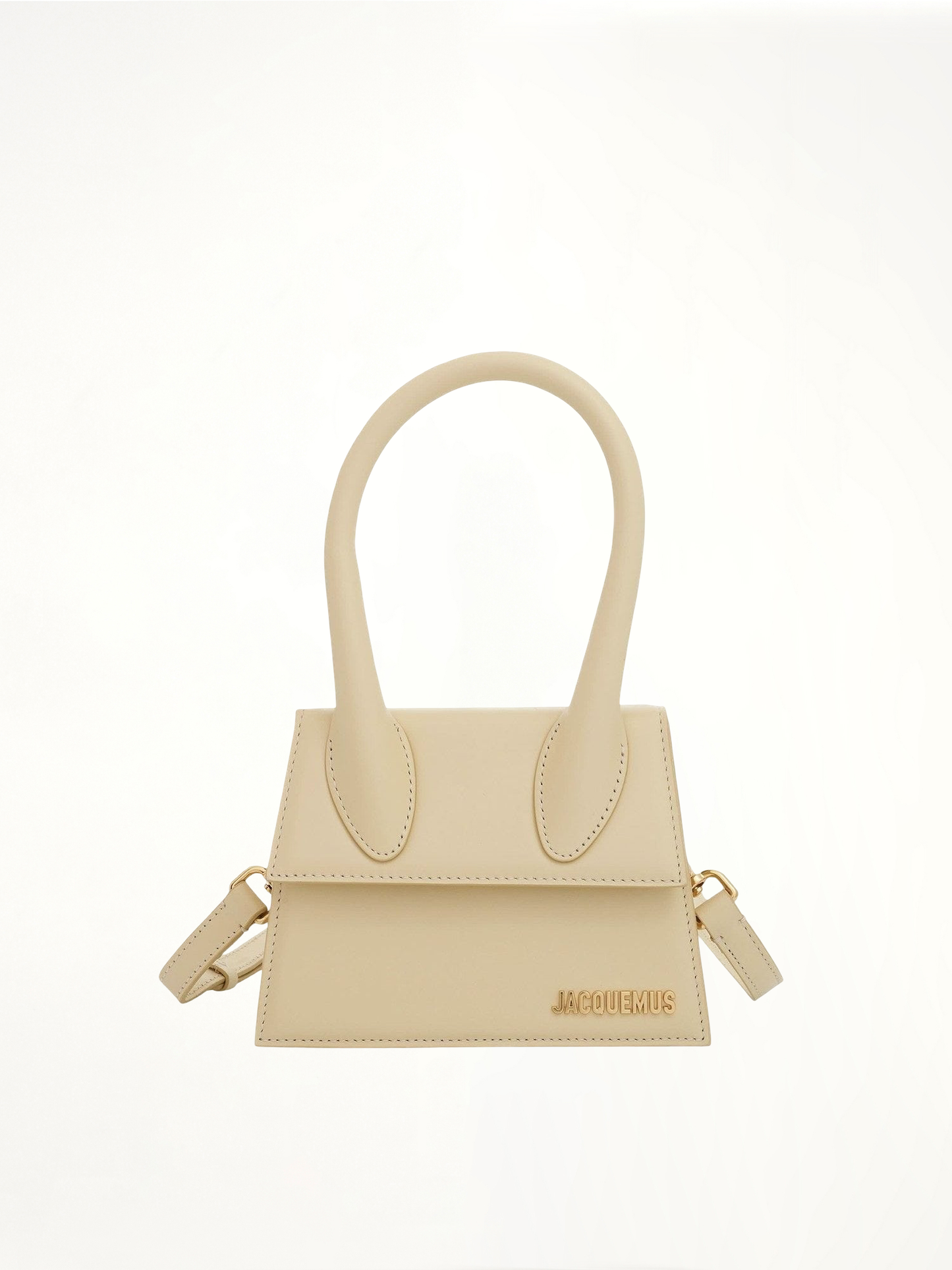 Le Chiquito Moyen Leather Bag in Ivory