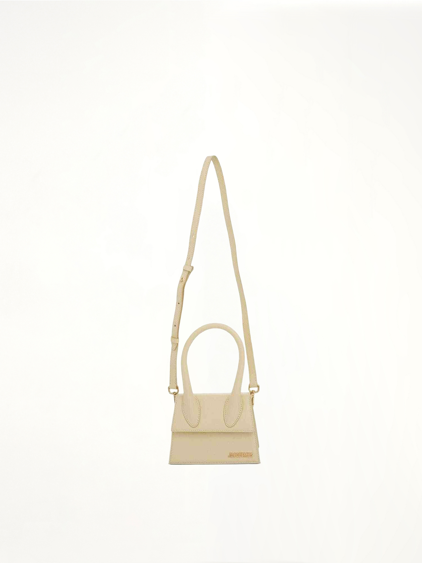 Le Chiquito Moyen Leather Bag in Ivory