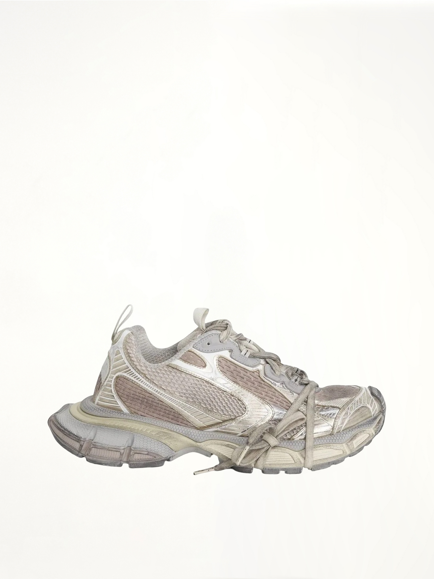 3XL Sneaker in Eggshell