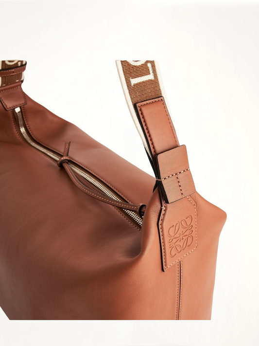 Cubi Crossbody Bag in Tan