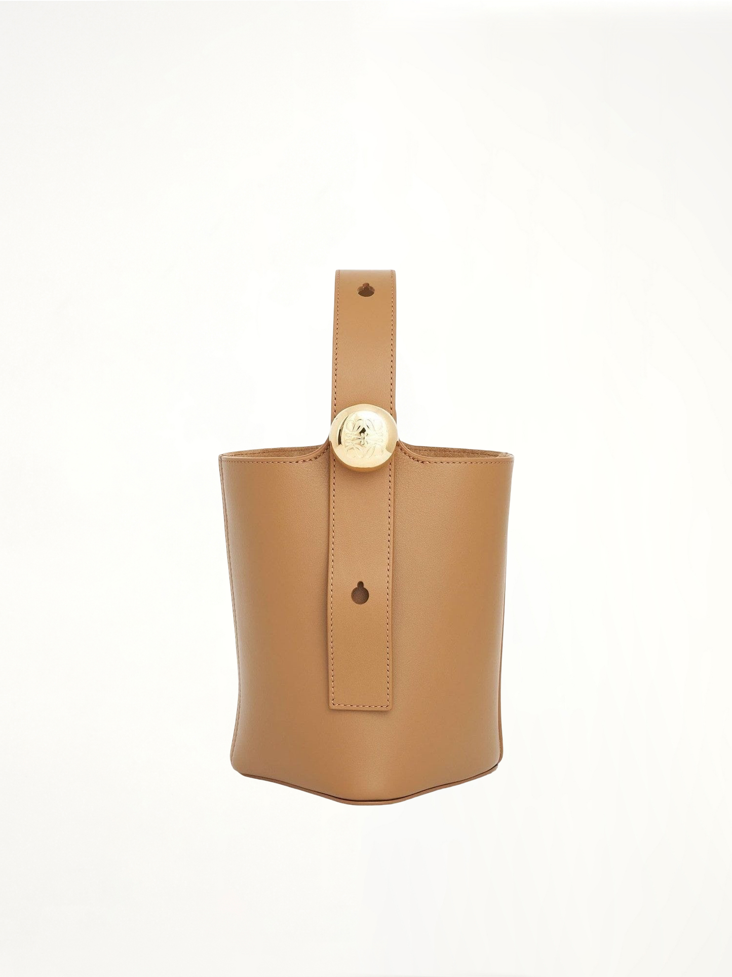 Mini Pebble Bucket Bag in Oak