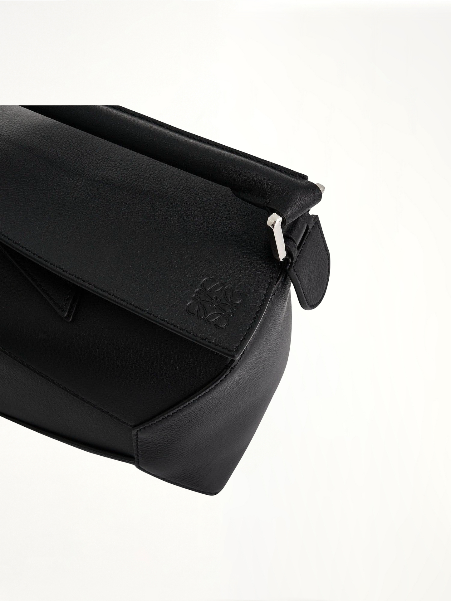 Small Puzzle Edge Bag in Black