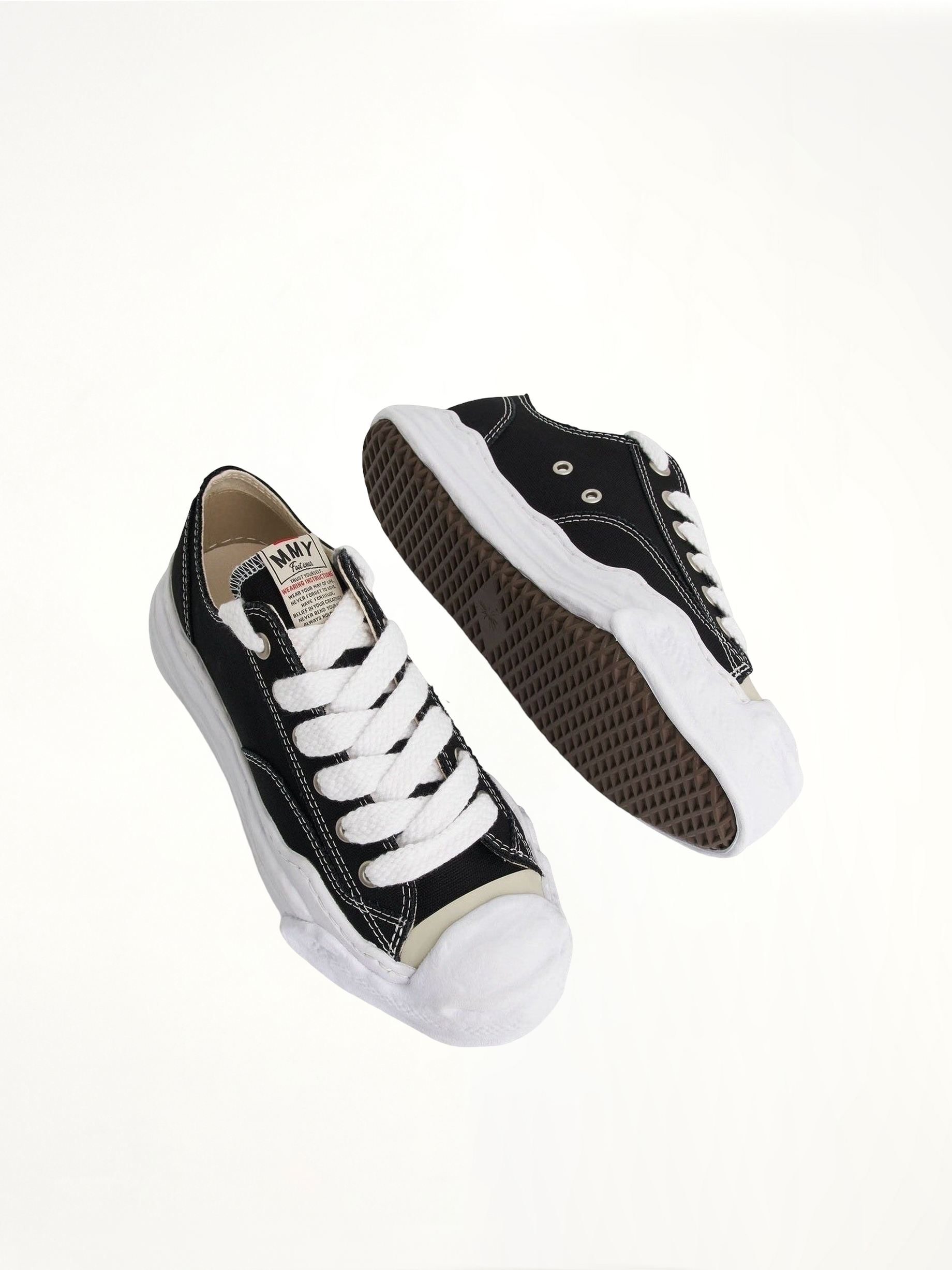 Hank OG Sneaker in Black/White Top View | MAISON MIHARA YASUHIRO