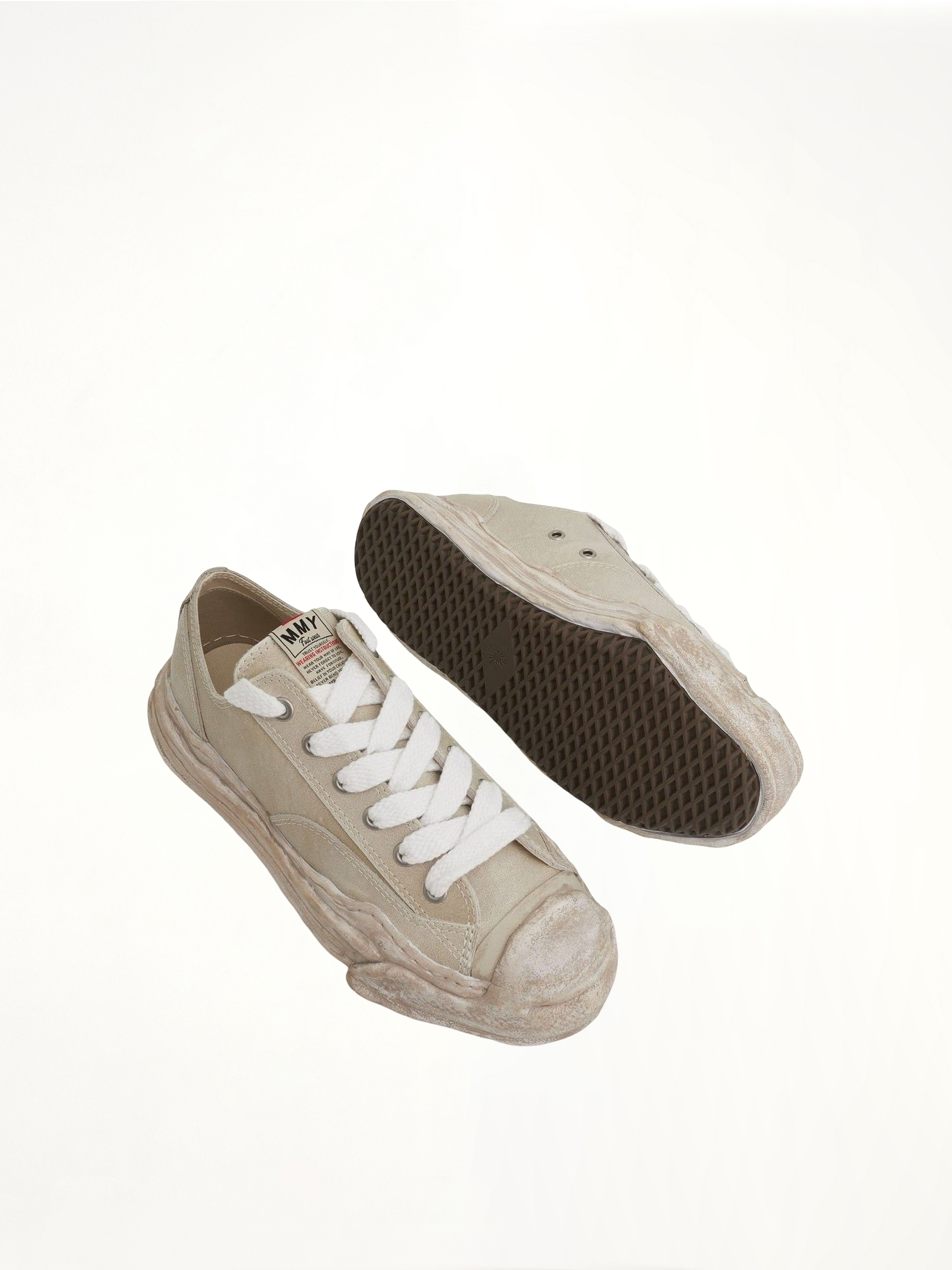 Hank OG Vintage Sole Sneaker in White Top View | MAISON MIHARA YASUHIRO