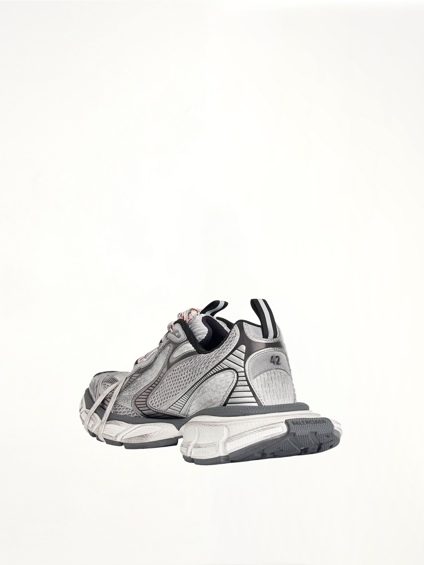 3XL Sneaker in Grey/White/Red