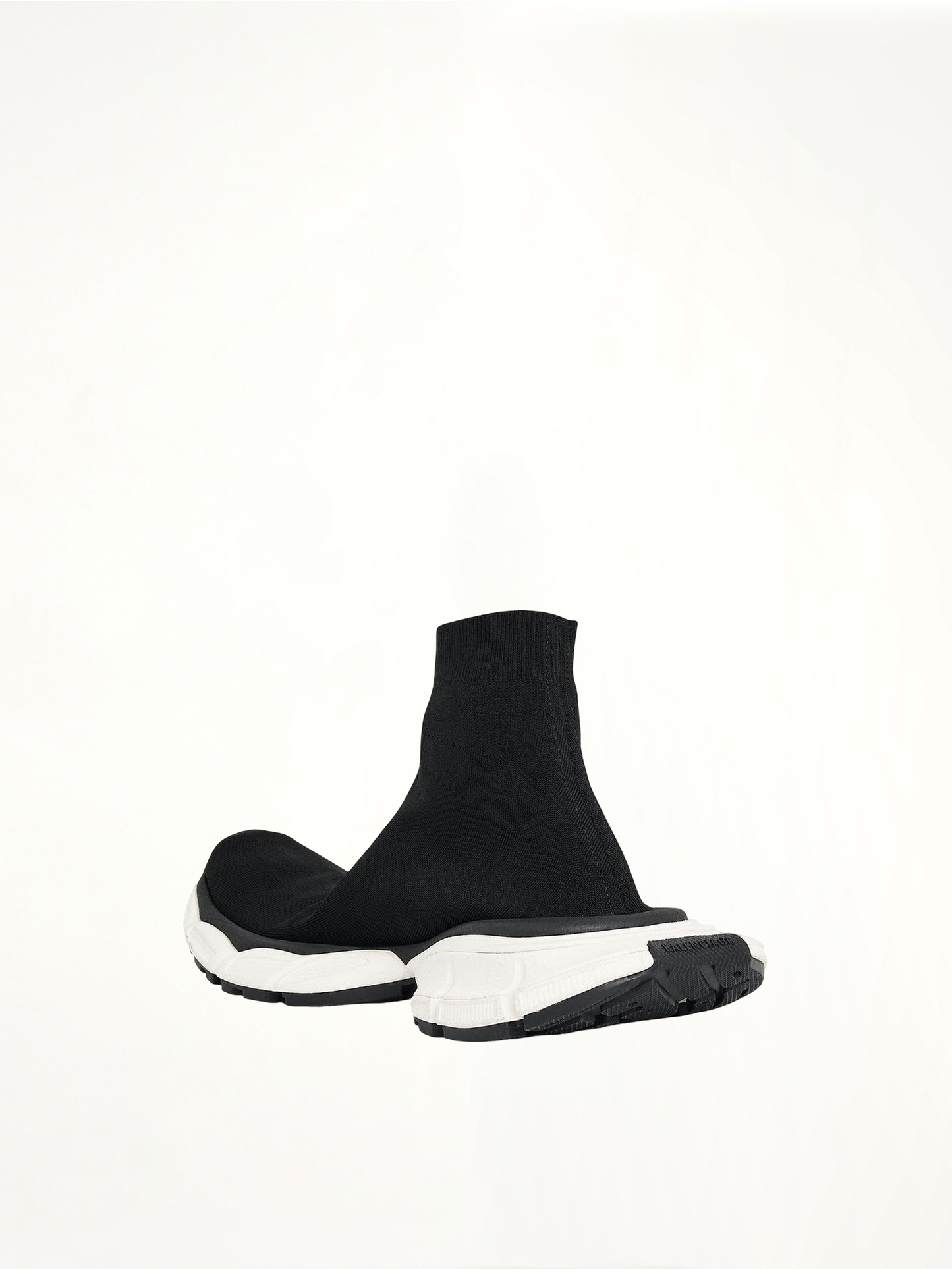 3XL Sock Sneaker in Black/White