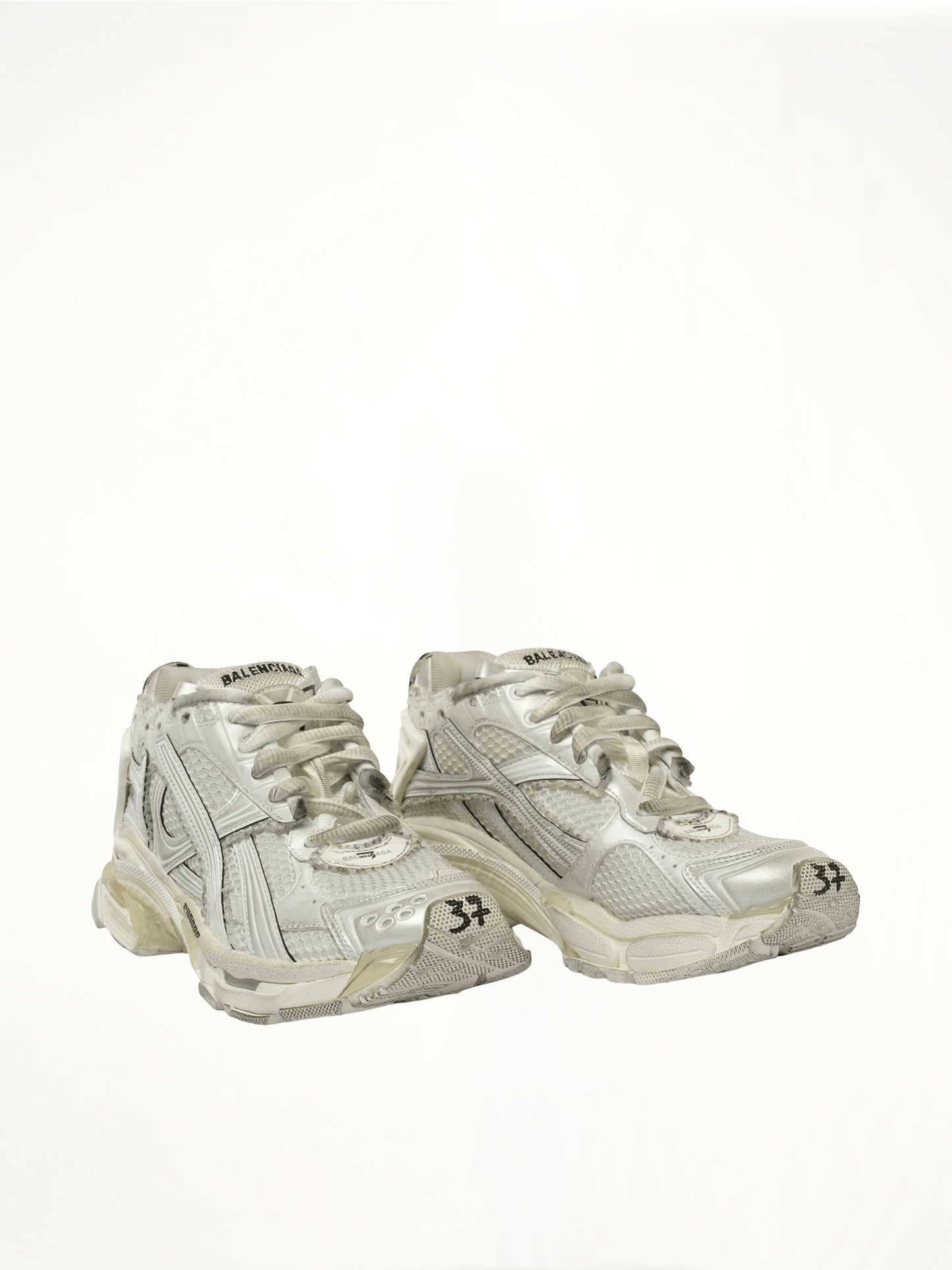 Runner Mesh Sneaker in White