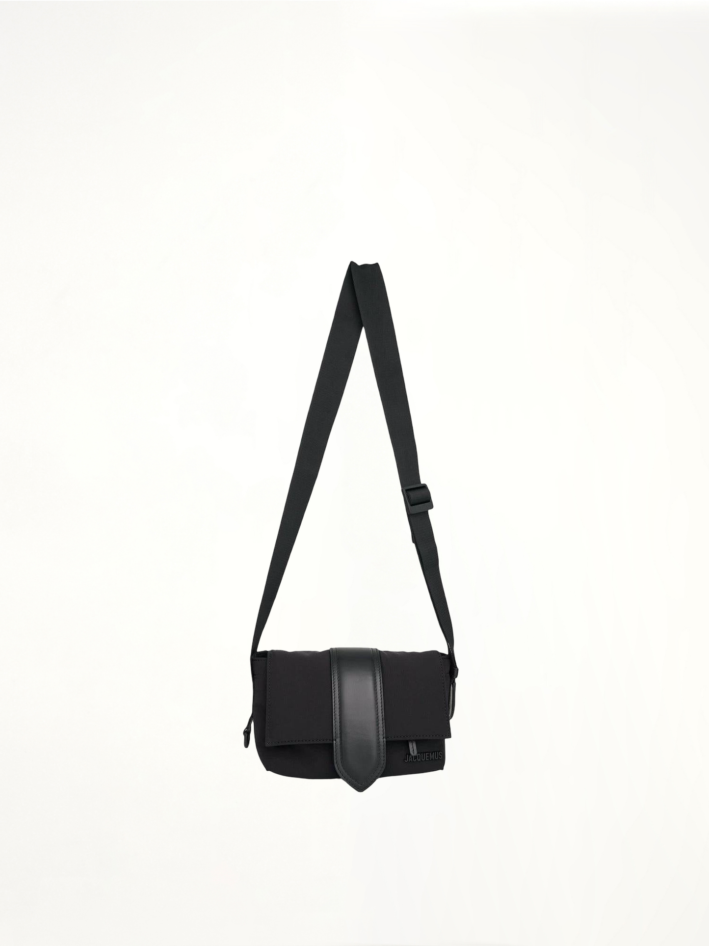 Le Petit Messenger Bambi Bag in Black