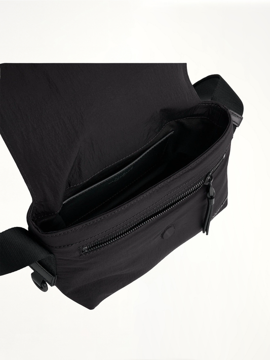 Le Petit Messenger Bambi Bag in Black