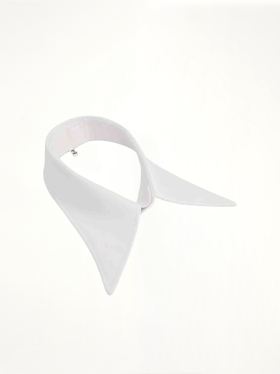 Collar Neck in White