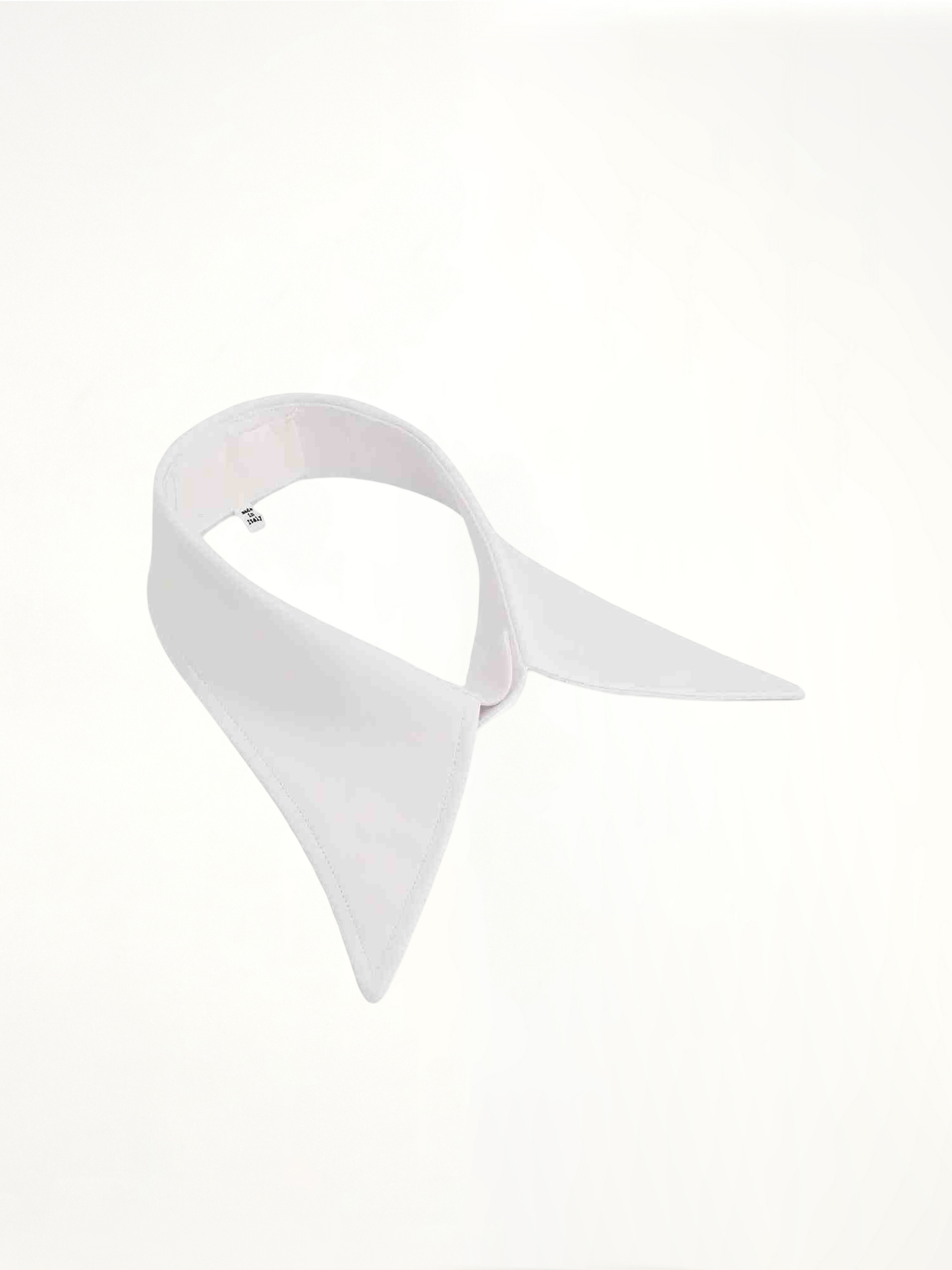 Collar Neck in White
