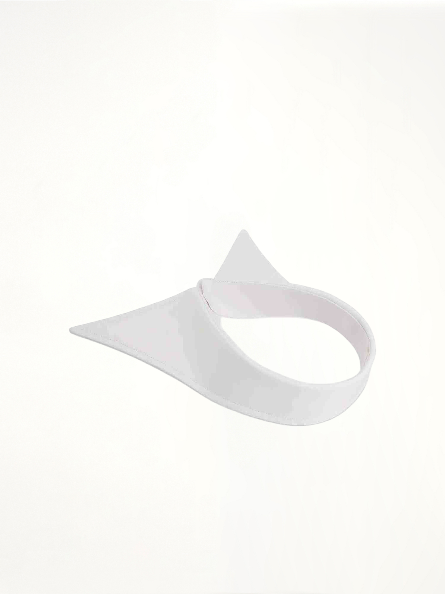 Collar Neck in White