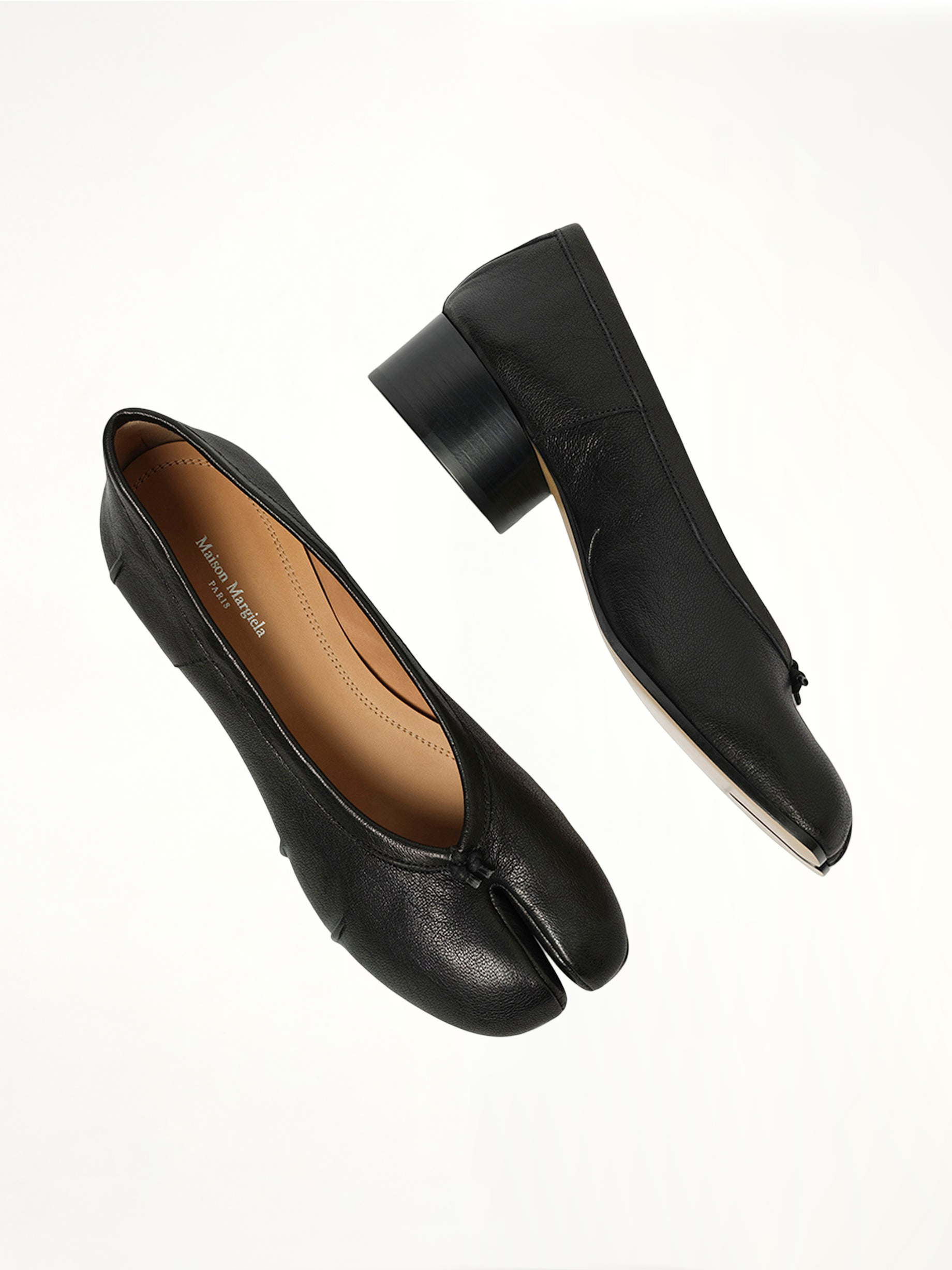New Tabi Ballerina in Black Top View | MAISON MARGIELA