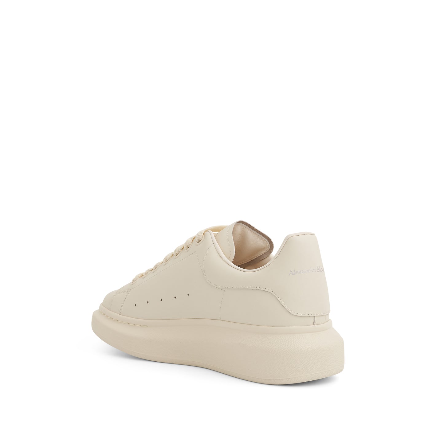 Larry Oversized Sneaker in Vanilla