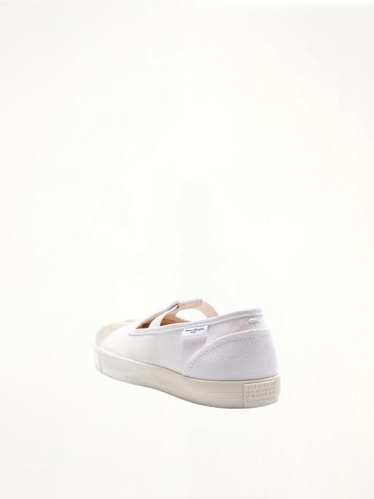 Tabi Toe Sneakers in  White/White