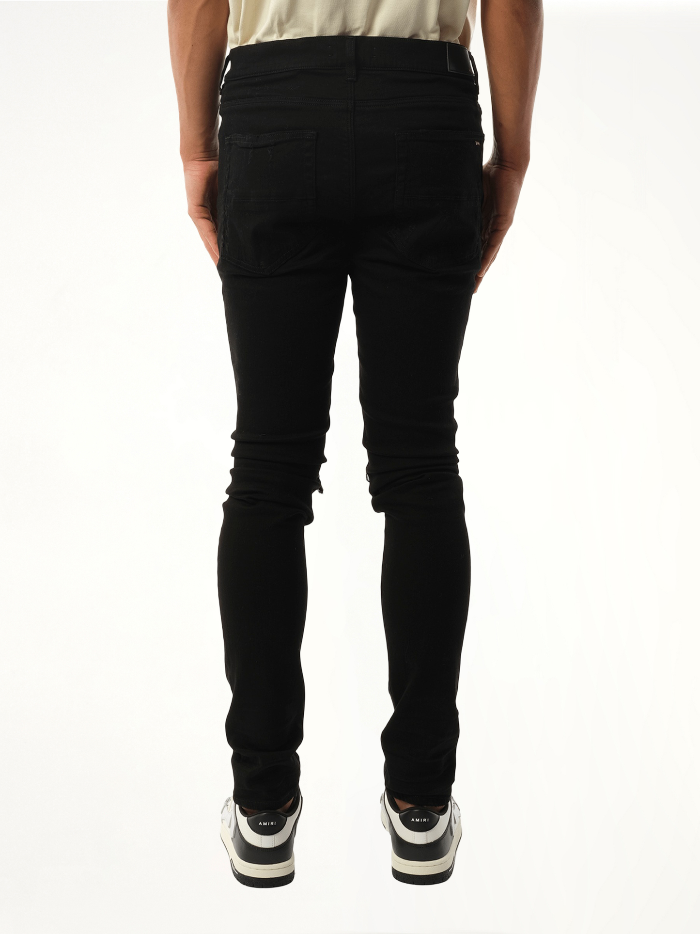 MX1 Distressed Jeans in Black
