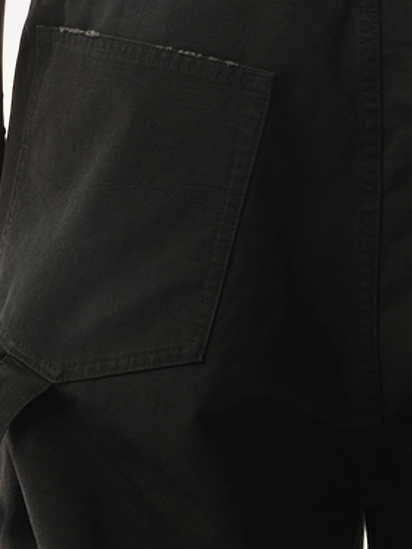 Cropped Skater Pants in Black