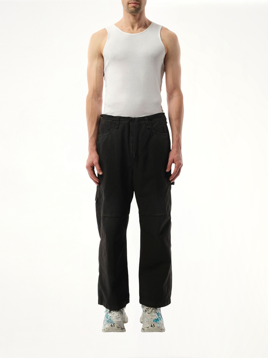 Cropped Skater Pants in Black