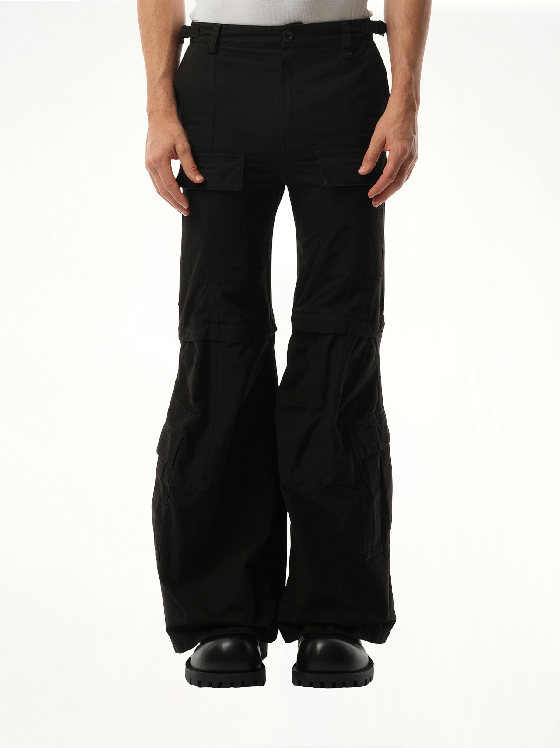 Flared Cargo Pants in Black
