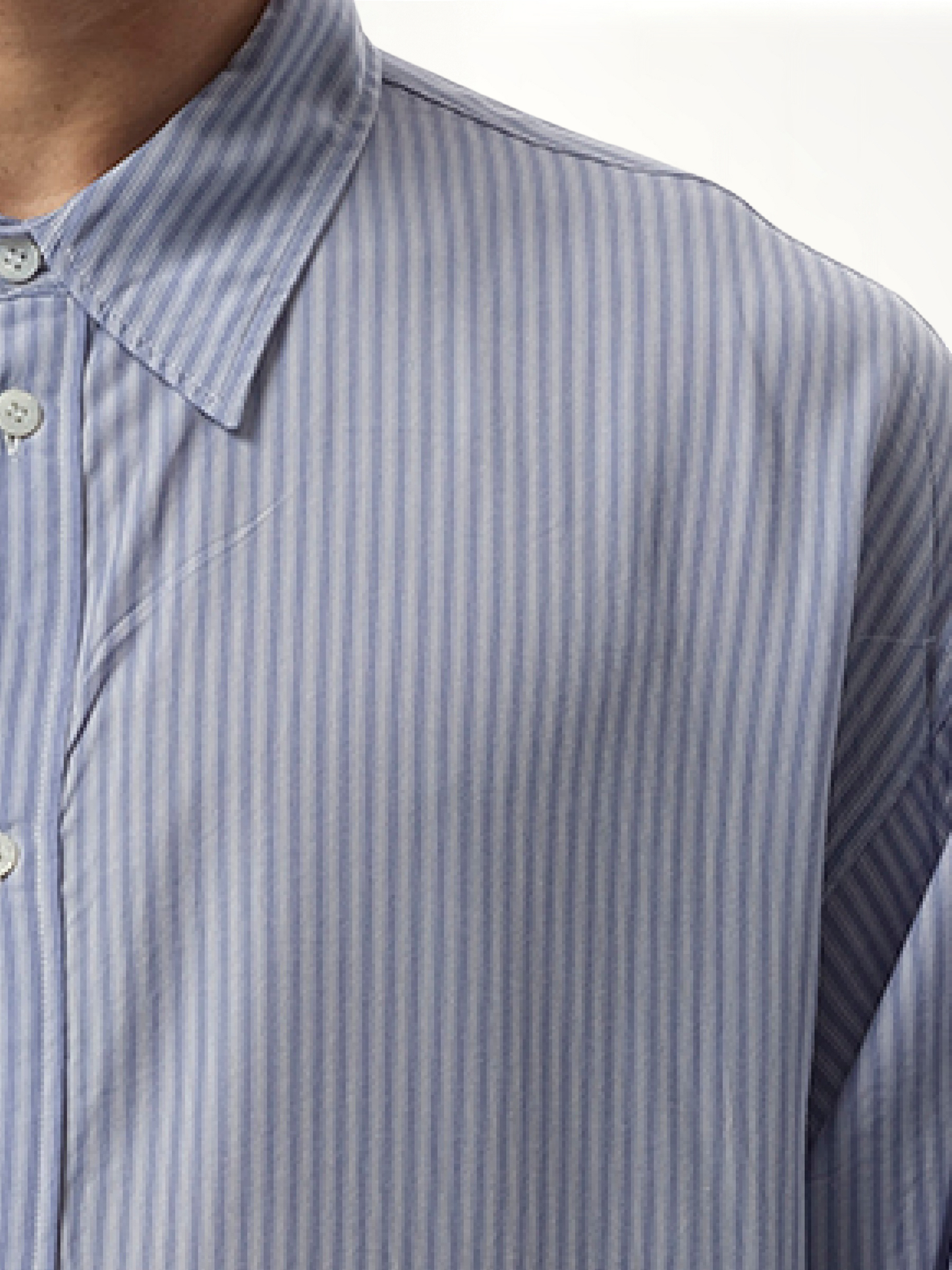 Fluid Stripe Shirt in Blue/White